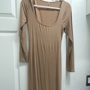Body, con, gold skims dress. Worn once. In size large.